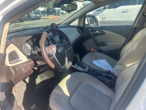 Used 2016 Buick Verano Base image 5