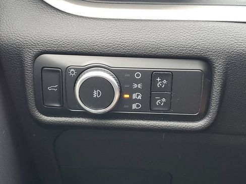 Certified 2024 Ford Explorer XLT w/ Equipment Group 202A AWD/4WD image 23