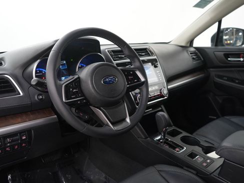 Used 2018 Subaru Outback 2.5i Limited AWD/4WD image 25
