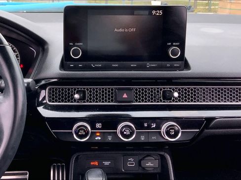 Used 2023 Honda Civic Sport image 6