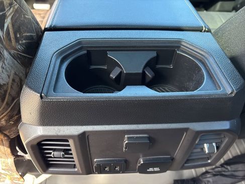 Used 2017 Ford F150 XLT w/ Equipment Group 302A Luxury image 11