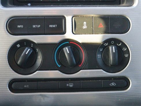 Used 2008 Ford Edge SEL image 22