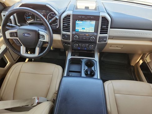 Used 2018 Ford F250 Lariat w/ Lariat Value Package image 11