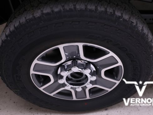 New 2026 Ford F250 Lariat w/ Lariat Premium Package image 39