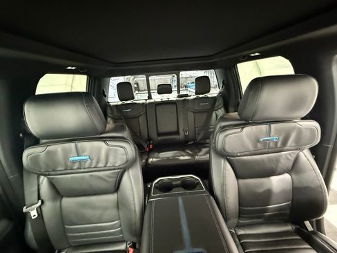 Certified 2026 Ford F450 Platinum image 28