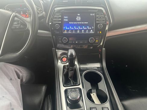 Used 2018 Nissan Maxima 3.5 SL FWD image 16