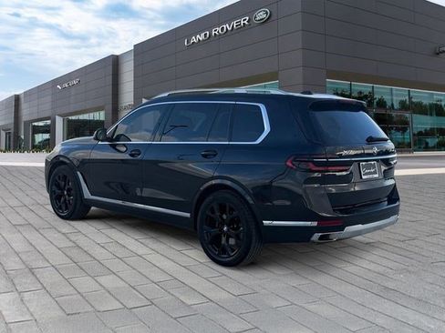 Used 2023 BMW X7 xDrive40i w/ Premium Package AWD/4WD image 3