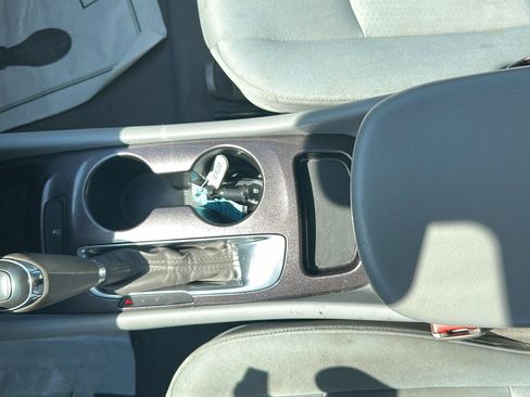Used 2019 Chevrolet Malibu LS FWD image 13