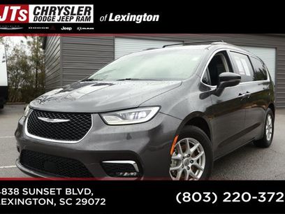 Used 2022 Chrysler Pacifica Touring-L