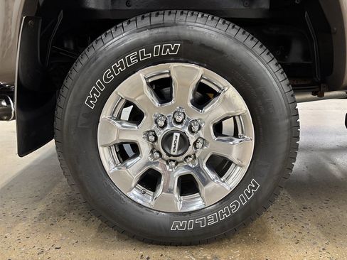 Used 2017 Ford F250 Lariat w/ Chrome Package AWD/4WD image 20