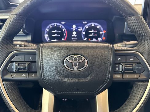 Used 2024 Toyota Tacoma TRD Off-Road w/ TRD Off Road Premium Package image 21