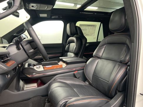 New 2026 Lincoln Navigator Black Label AWD/4WD image 29