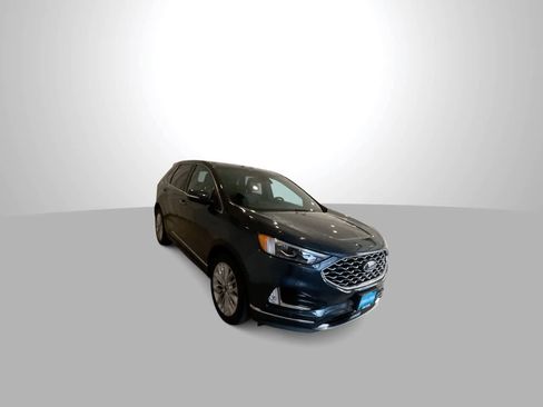 Used 2022 Ford Edge Titanium w/ Equipment Group 301A image 2