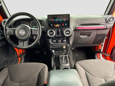 Used 2015 Jeep Wrangler Unlimited Sport w/ Quick Order Package 24S AWD/4WD image 3