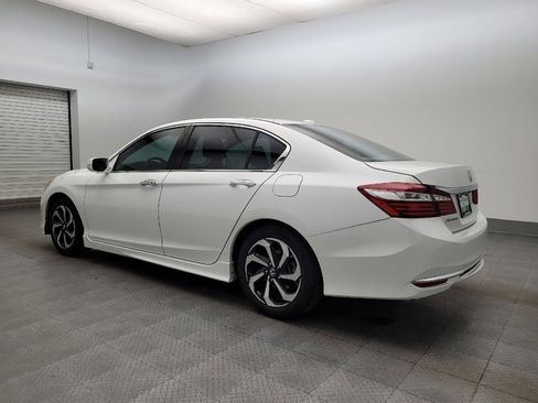 Used 2017 Honda Accord EX image 3