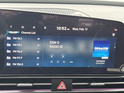 Certified 2025 Hyundai Elantra Limited image 31