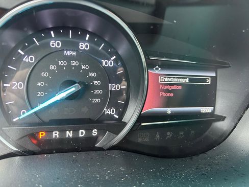 Used 2016 Ford Explorer XLT w/ Equipment Group 202A image 20