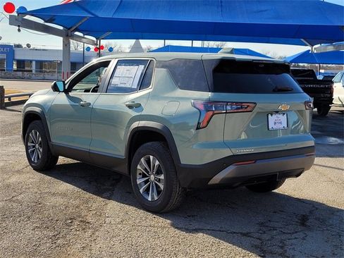 New 2026 Chevrolet Equinox LT image 3