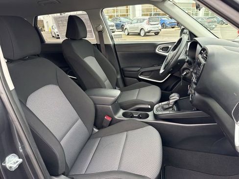 Used 2023 Kia Soul LX w/ Option Group 015 image 50