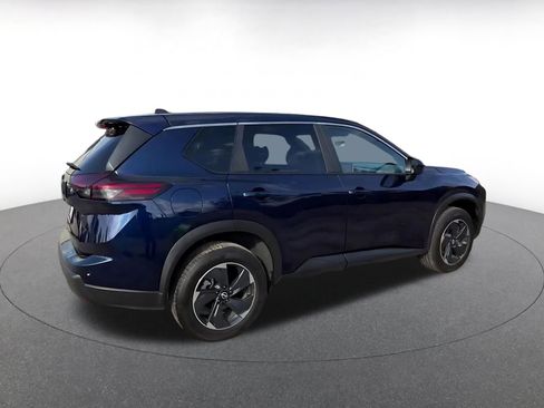 Used 2025 Nissan Rogue SV FWD image 15