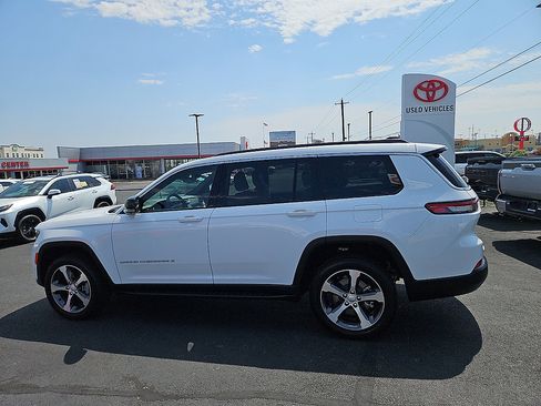 Used 2025 Jeep Grand Cherokee L Limited w/ Luxury Tech Group II AWD/4WD image 2