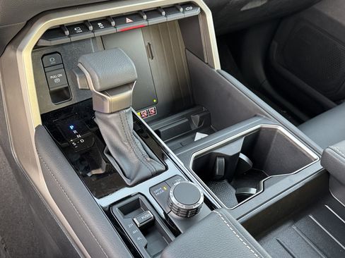 New 2026 Toyota Tundra Limited AWD/4WD image 20