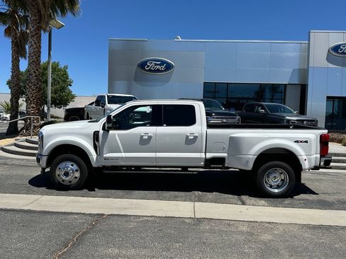 New 2026 Ford F450 Lariat w/ Lariat Premium Package AWD/4WD image 3