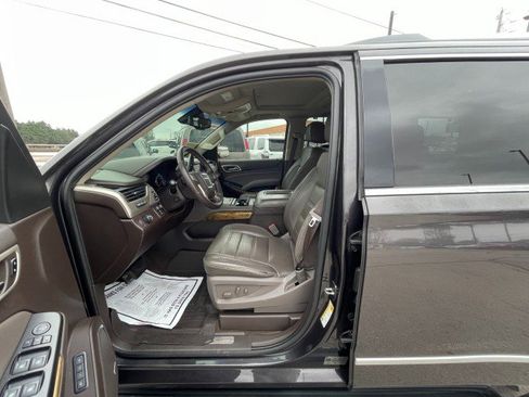 Used 2017 GMC Yukon Denali w/ Open Road Package image 10