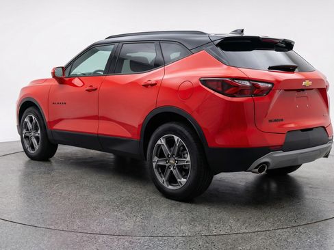 Used 2025 Chevrolet Blazer LT image 6