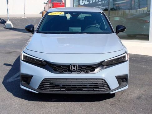 Used 2024 Honda Civic Sport image 7