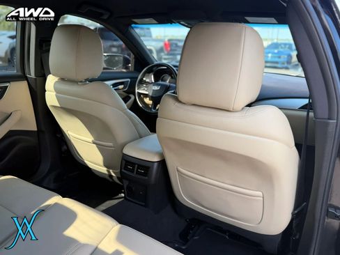 Used 2023 Cadillac CT5 Luxury w/ Cold Weather Package AWD/4WD image 19