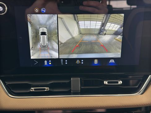 New 2026 Chevrolet Equinox ACTIV AWD/4WD image 25