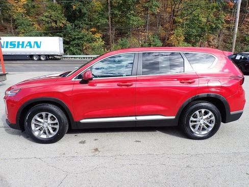 Used 2020 Hyundai Santa Fe SE image 9