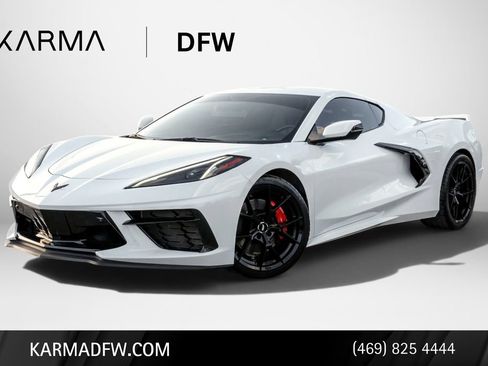 Used 2020 Chevrolet Corvette Stingray Preferred Cpe w/ 2LT Preferred Equipment Group RWD image 1
