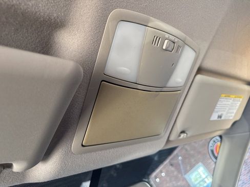 Used 2013 Nissan Rogue SV image 22