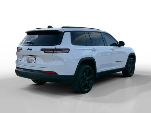 Used 2021 Jeep Grand Cherokee L Laredo AWD/4WD image 5