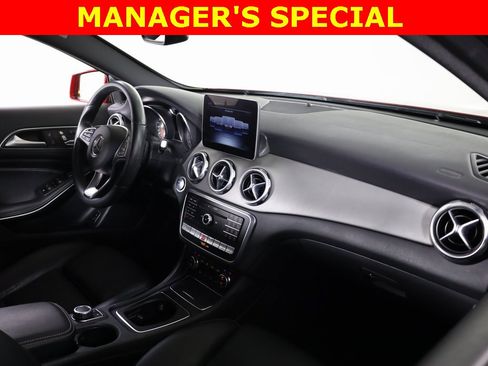 Used 2019 Mercedes-Benz GLA 250 4MATIC image 44