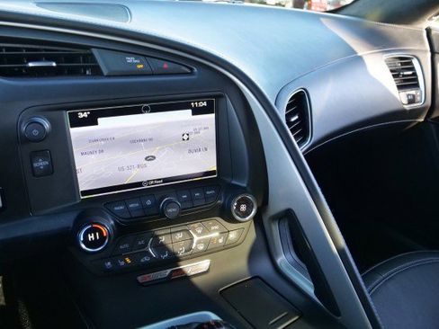 Used 2016 Chevrolet Corvette Z06 w/ 3LZ Preferred Equipment Group image 19