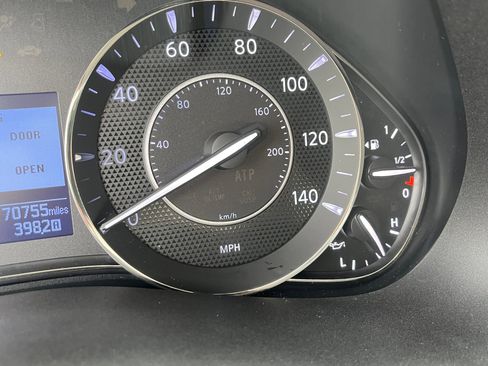 Used 2020 Nissan Armada Platinum w/ Captain's Chairs Package image 23