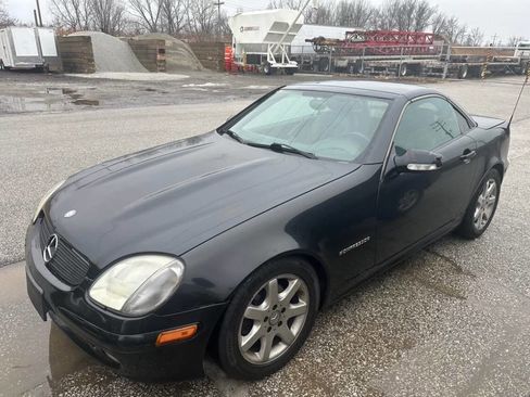 Used 2004 Mercedes-Benz SLK 230 image 3