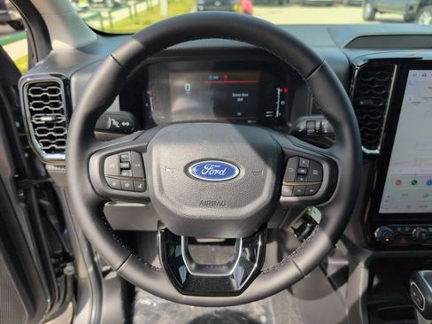 New 2025 Ford Ranger XLT w/ Equipment Group 301A High image 30