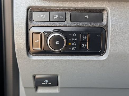 Used 2024 Ford F250 XLT AWD/4WD image 22