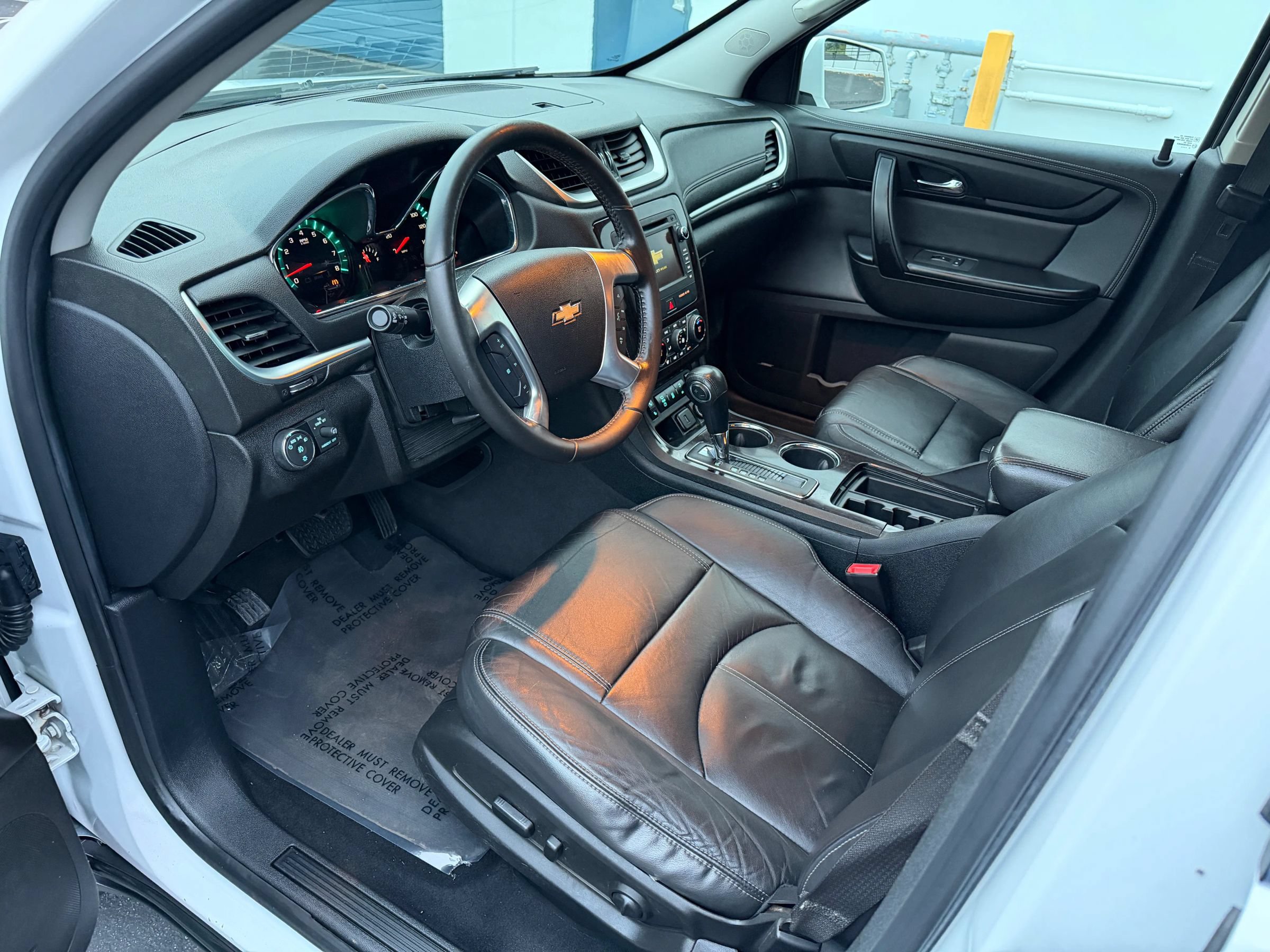 Used 2017 Chevrolet Traverse LT AWD/4WD image 7