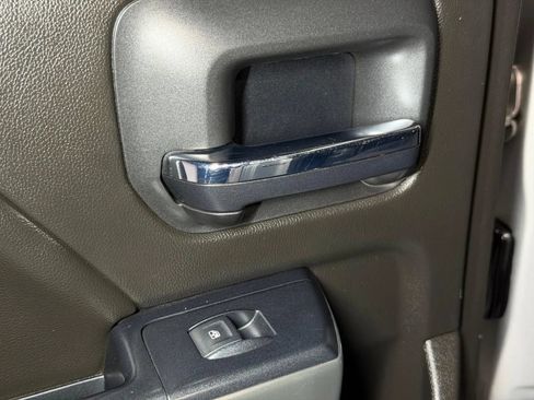 Used 2018 Chevrolet Silverado 1500 LT RWD image 14