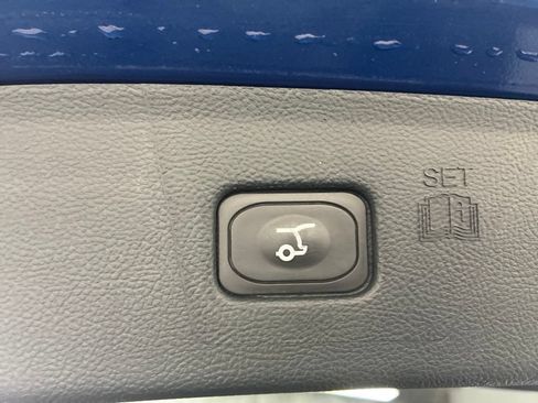Used 2023 Ford Edge SEL w/ Convenience Package AWD/4WD image 8