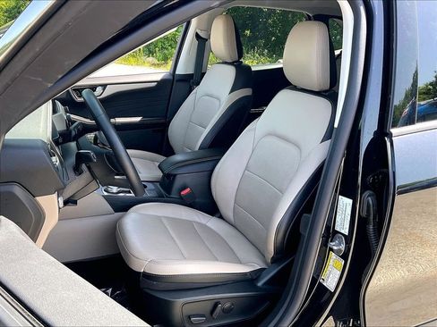 Used 2022 Ford Escape SEL AWD/4WD image 9