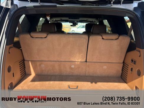 Used 2017 Cadillac Escalade Platinum AWD/4WD image 28