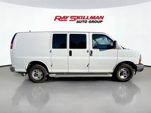 Used 2024 GMC Savana 2500 w/ Driver Convenience Package image 8