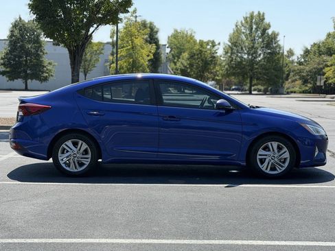 Used 2019 Hyundai Elantra SE FWD image 8