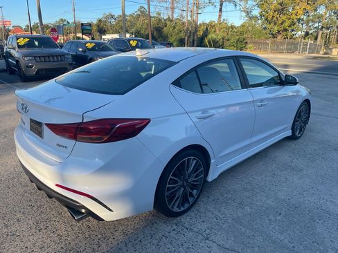 Used 2017 Hyundai Elantra Sport image 5
